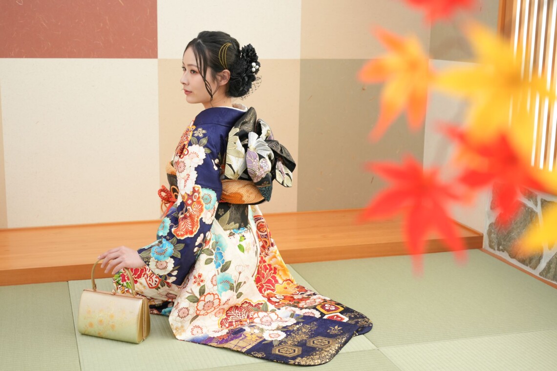 モダンでクール!青&水色の振袖の特徴と成人式でのイメージ ふりそでもりの
