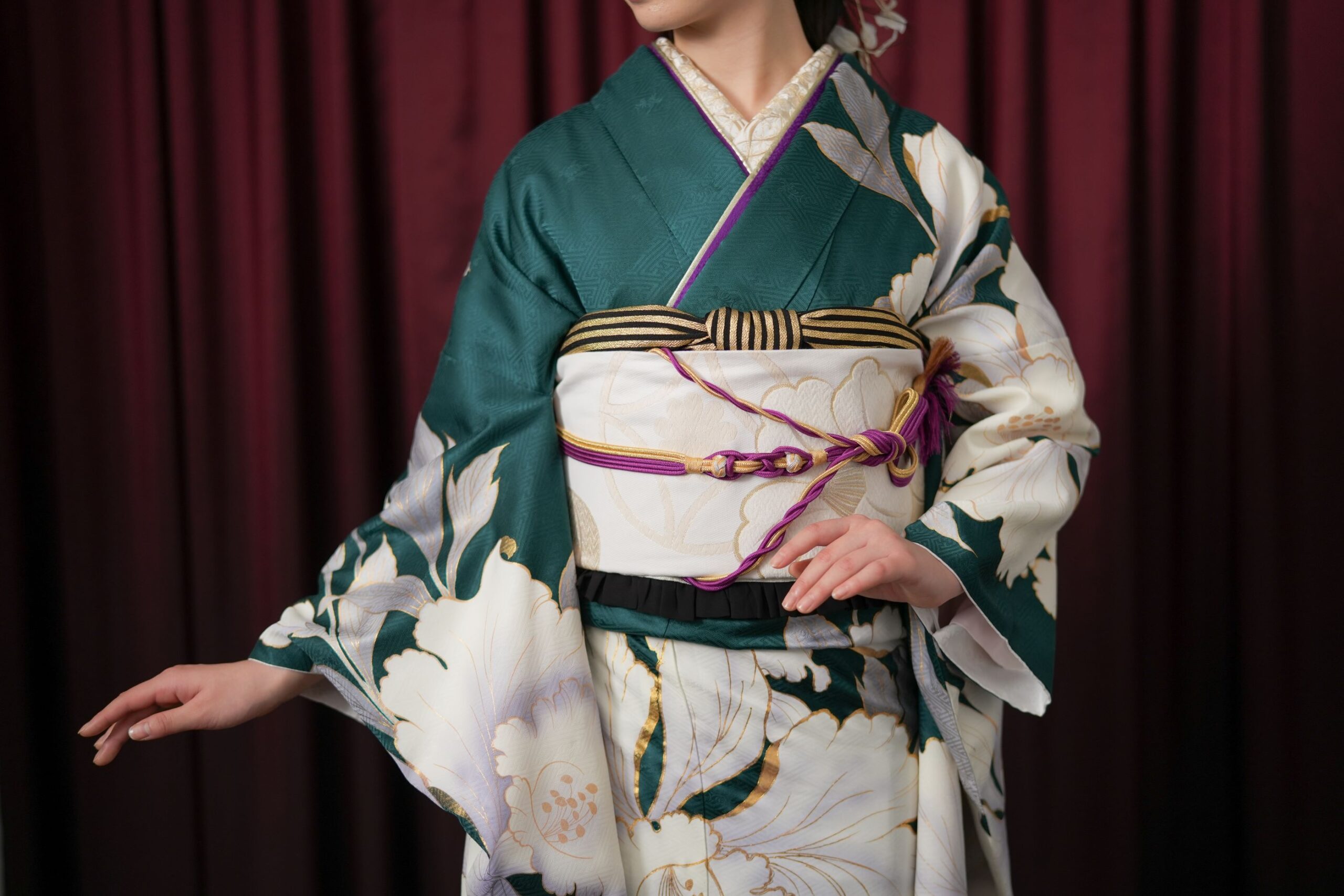 成人式の振袖を個性的に着こなせる和装小物もおすすめ　ふりそでもりの